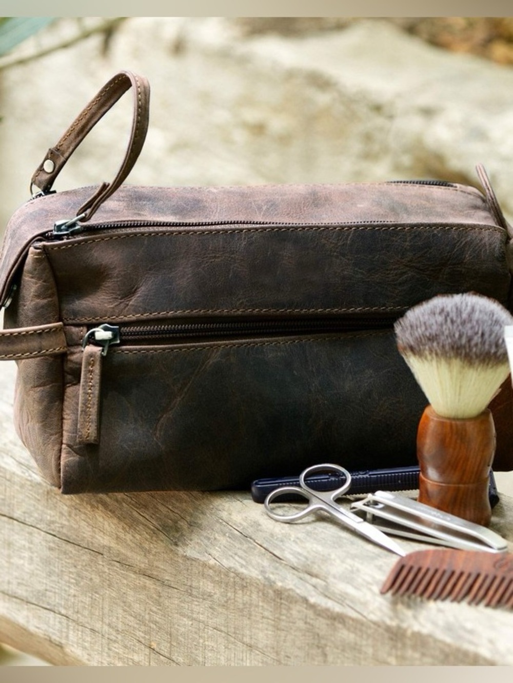 Rustic Town‎ Leather Handcrafted Toiletry Travel Bag   (Dark Brown